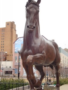 The horse sculpture outside the Allentown Art Museum.